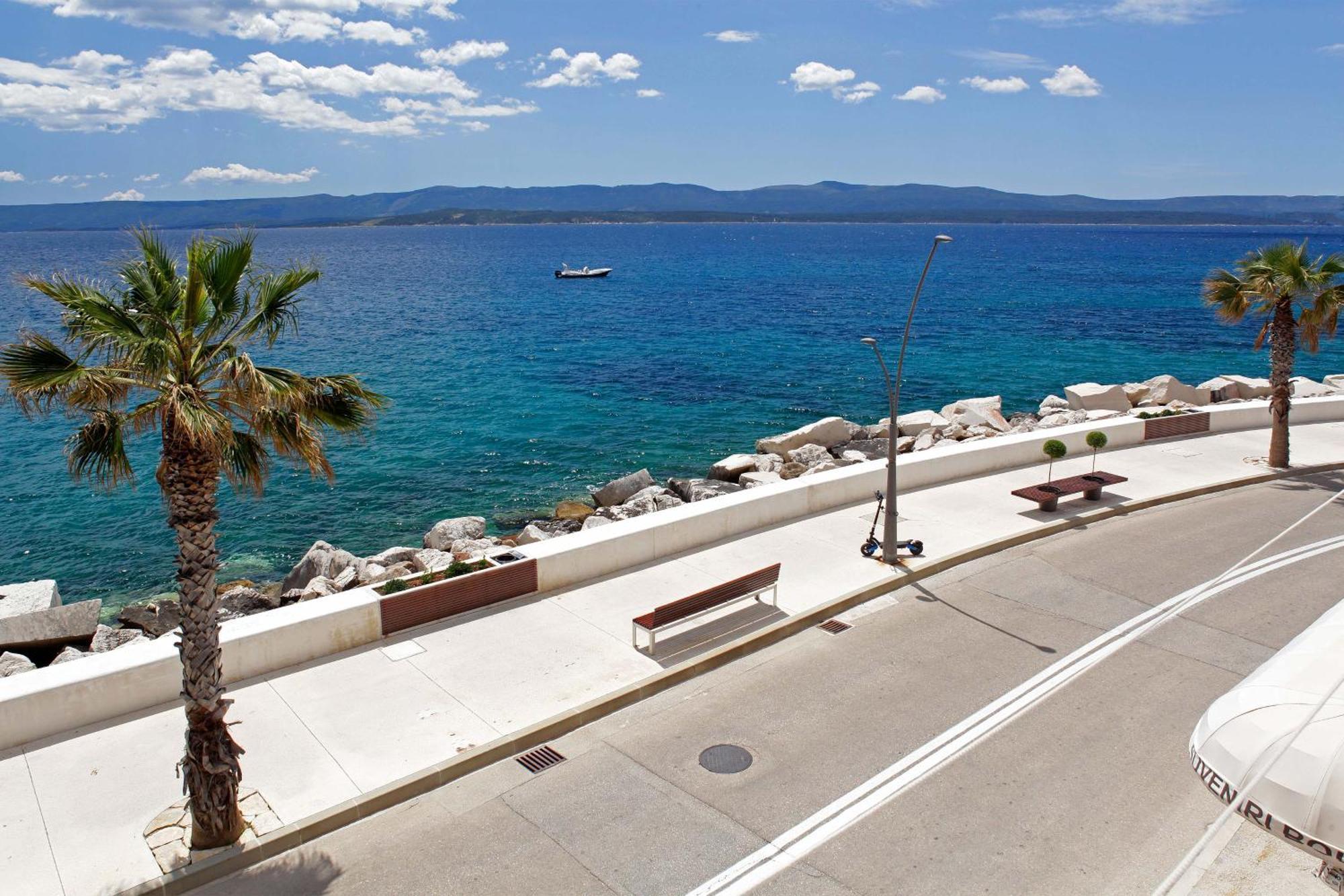 Amazing Waterfront Apartments Bol Exterior photo
