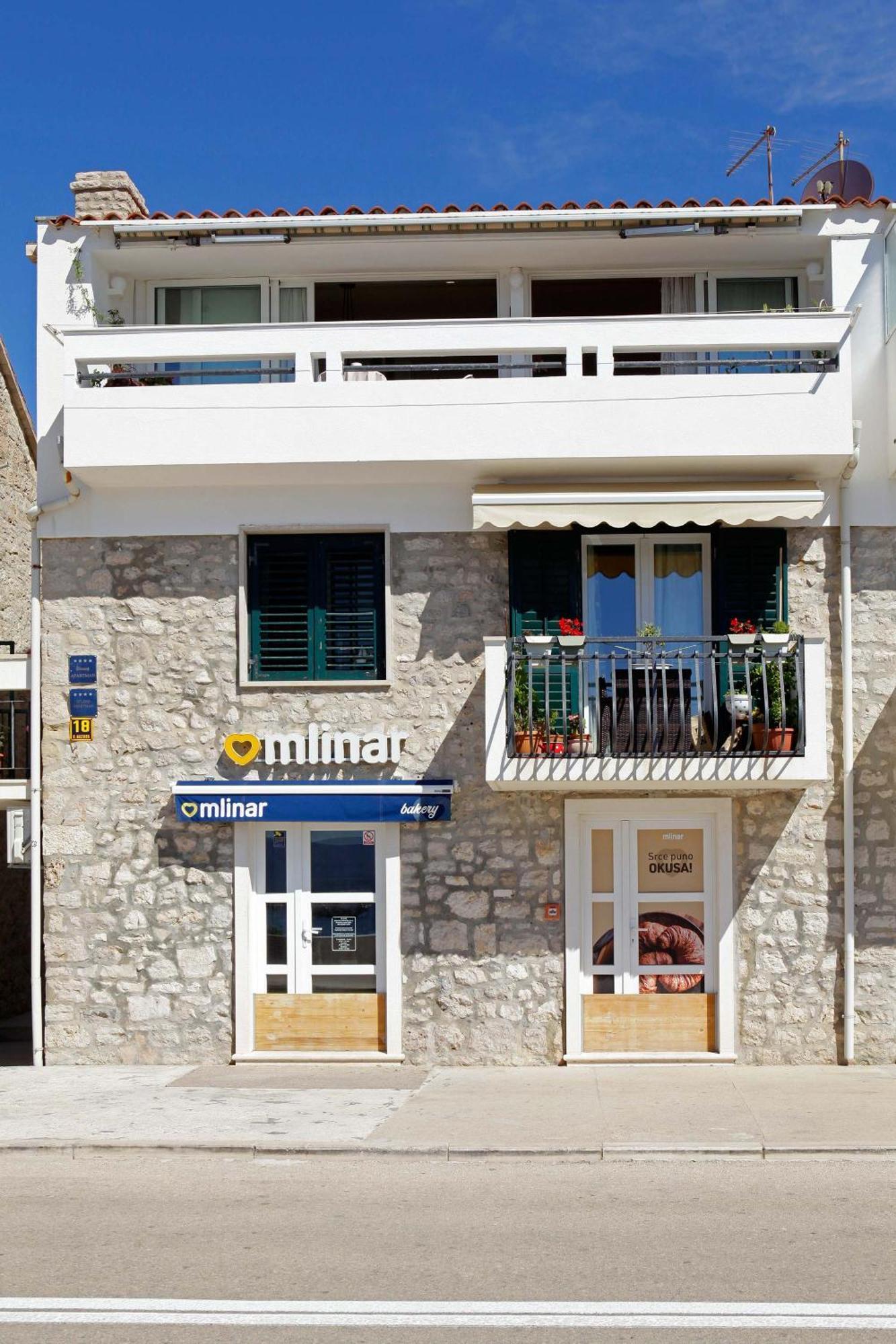 Amazing Waterfront Apartments Bol Exterior photo